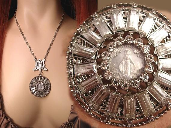 French Miraculous sacred heart necklace Rhinestones