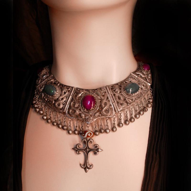 Vintage Cleopatra Snake Collar necklace Gothic Cross pendant