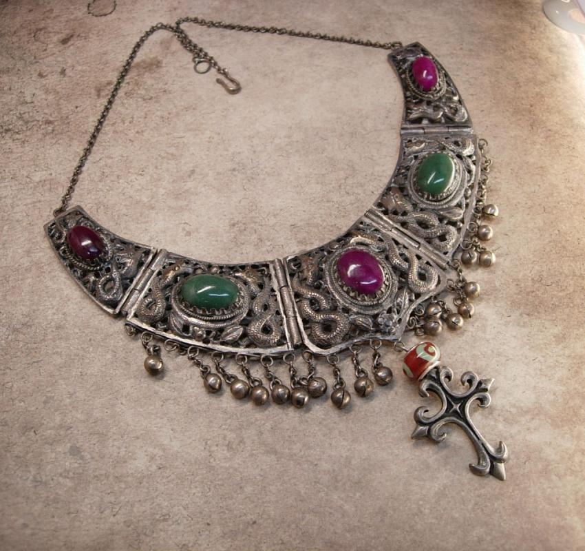 Vintage Cleopatra Snake Collar necklace Gothic Cross pendant