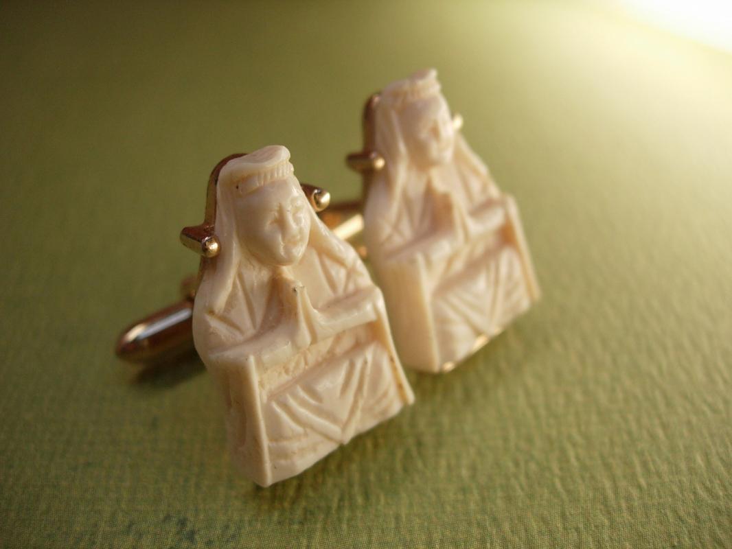 Swank Oriental Dynasty vintage cufflinks Carved Ivory Emperor and Emperess