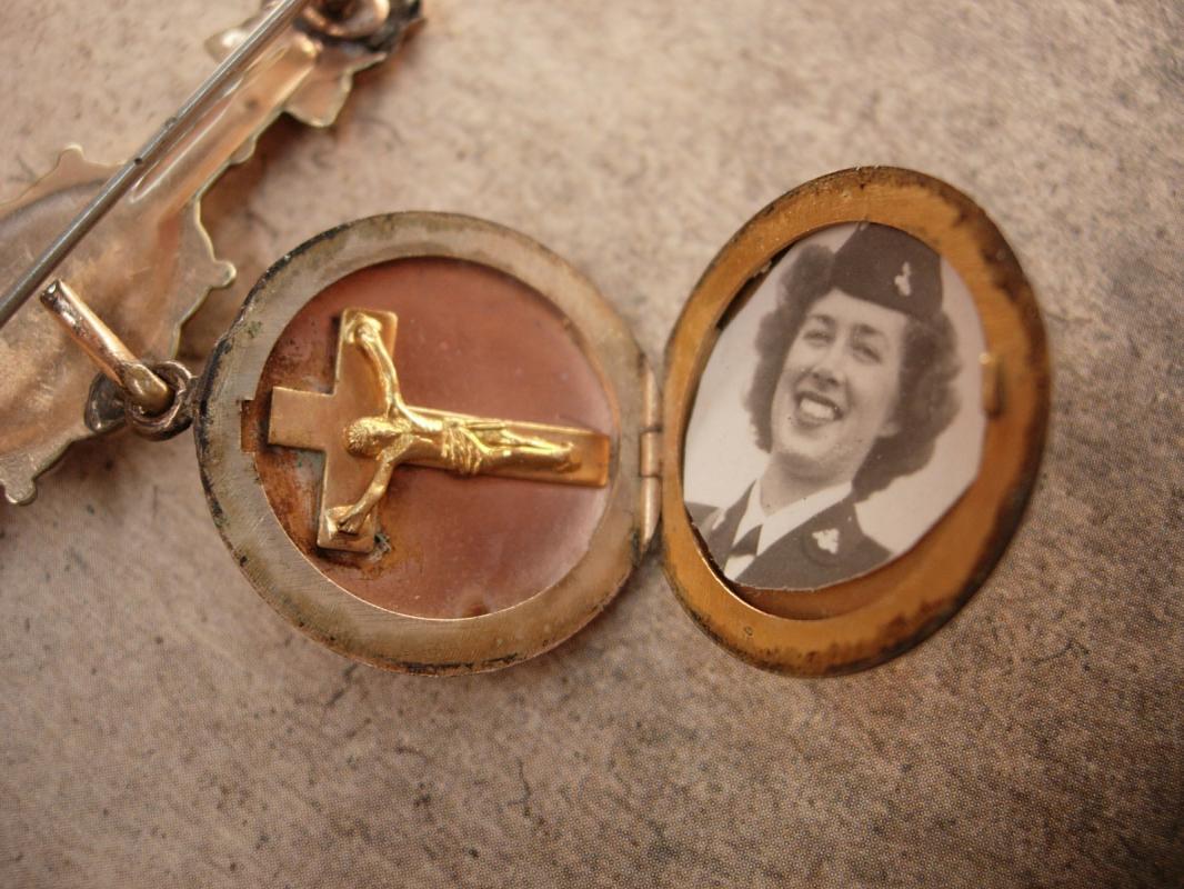 Antique Victorian Brooch Locket with religious medal crucifix & military photo with history