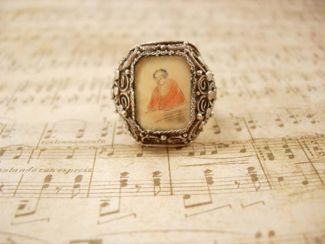 ANtique Chinese Carved Ivory Silver Emperor RING