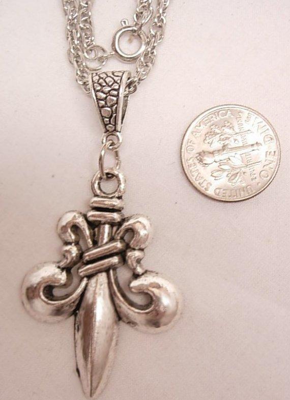 MEdieval GOthic Fleur de Lis flower of the universe pendant necklace