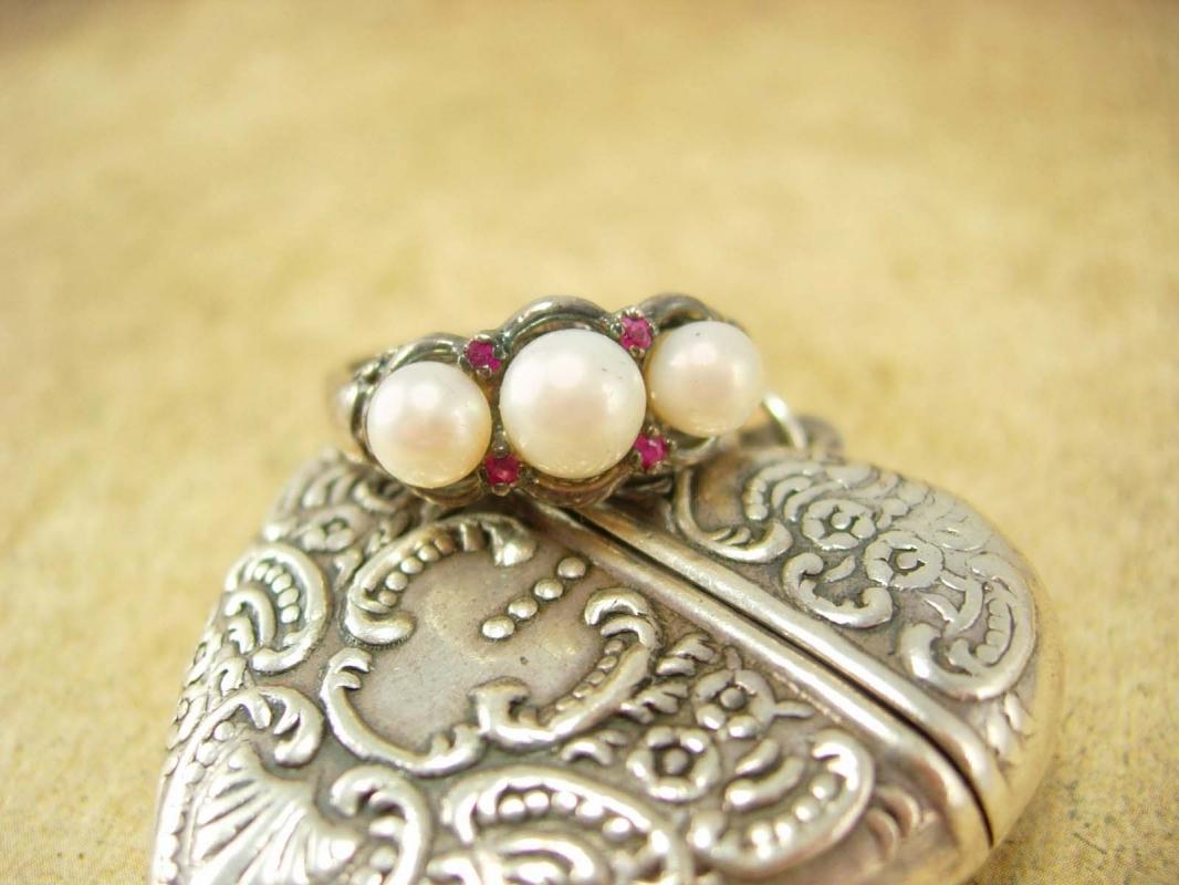 Genuine Pearl & Ruby sterling ring Edwardian style setting Size 8 1/2