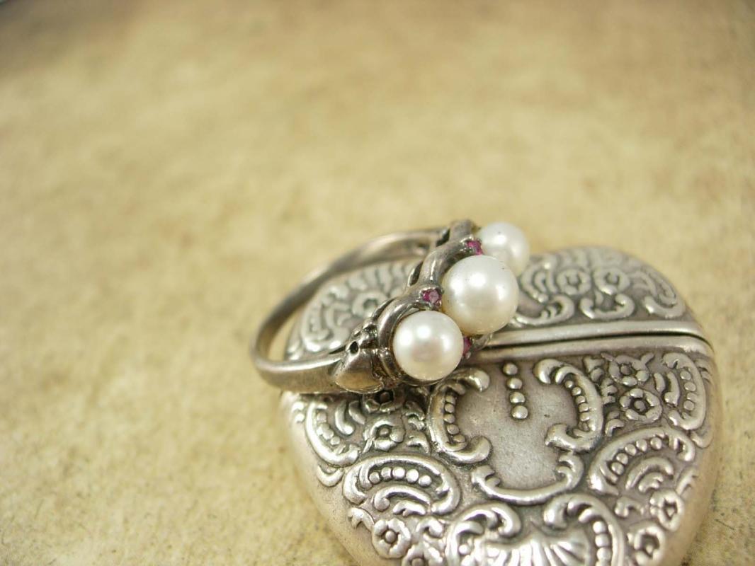 Genuine Pearl & Ruby sterling ring Edwardian style setting Size 8 1/2