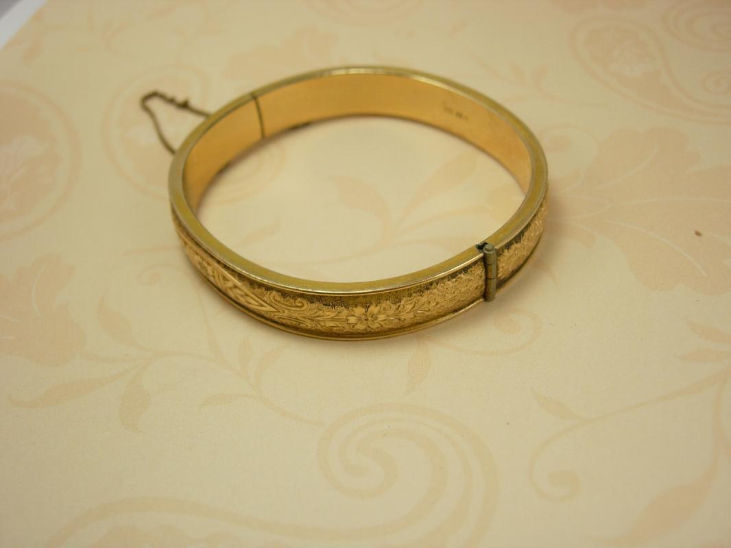ANtique Victorian Bracelet Bangle Floral 12 gold filled hinged