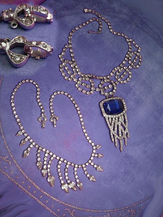 Art Deco Pendant Necklace Statement necklace dripping in rhinestones costume jewelry