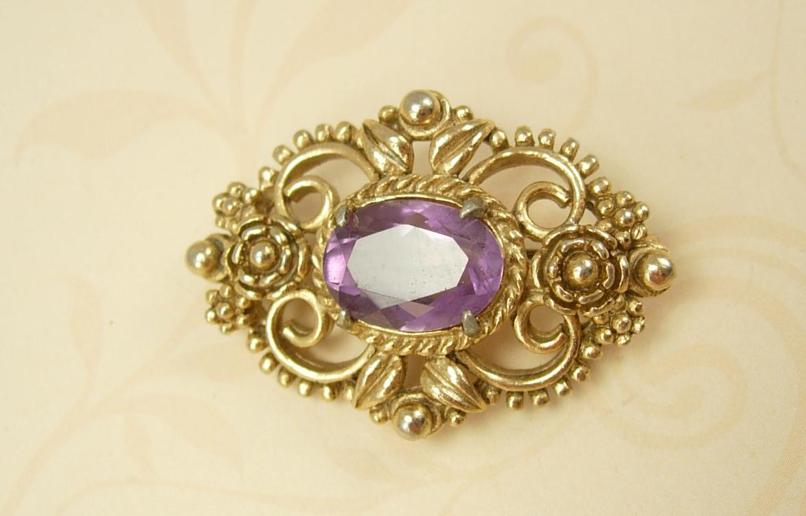 Vintage Victorian brooch PURPLE open back stone Rich detail