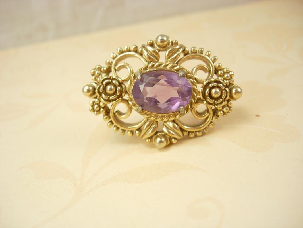 Vintage Victorian brooch PURPLE open back stone Rich detail