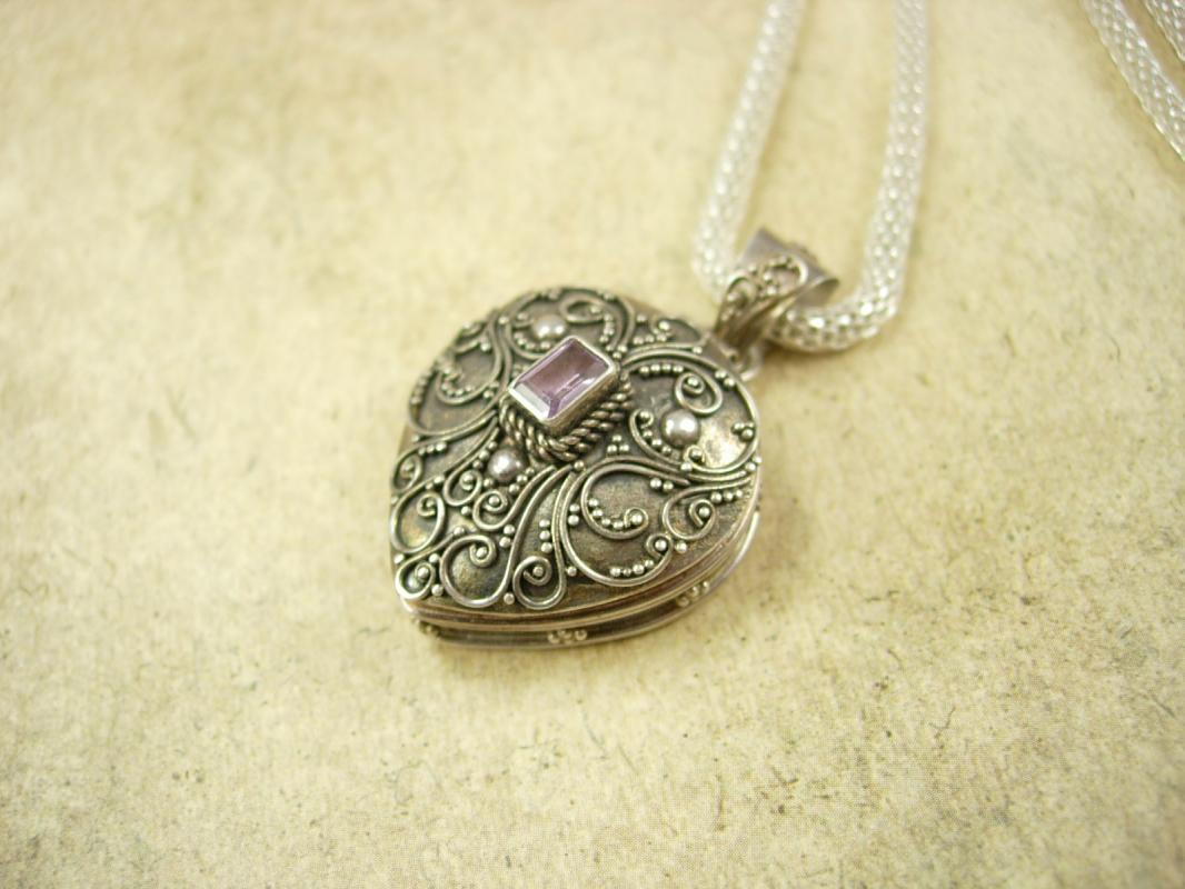 Vintage Amethyst Poison Heart Pillbox necklace locket etruscan pendant sterling