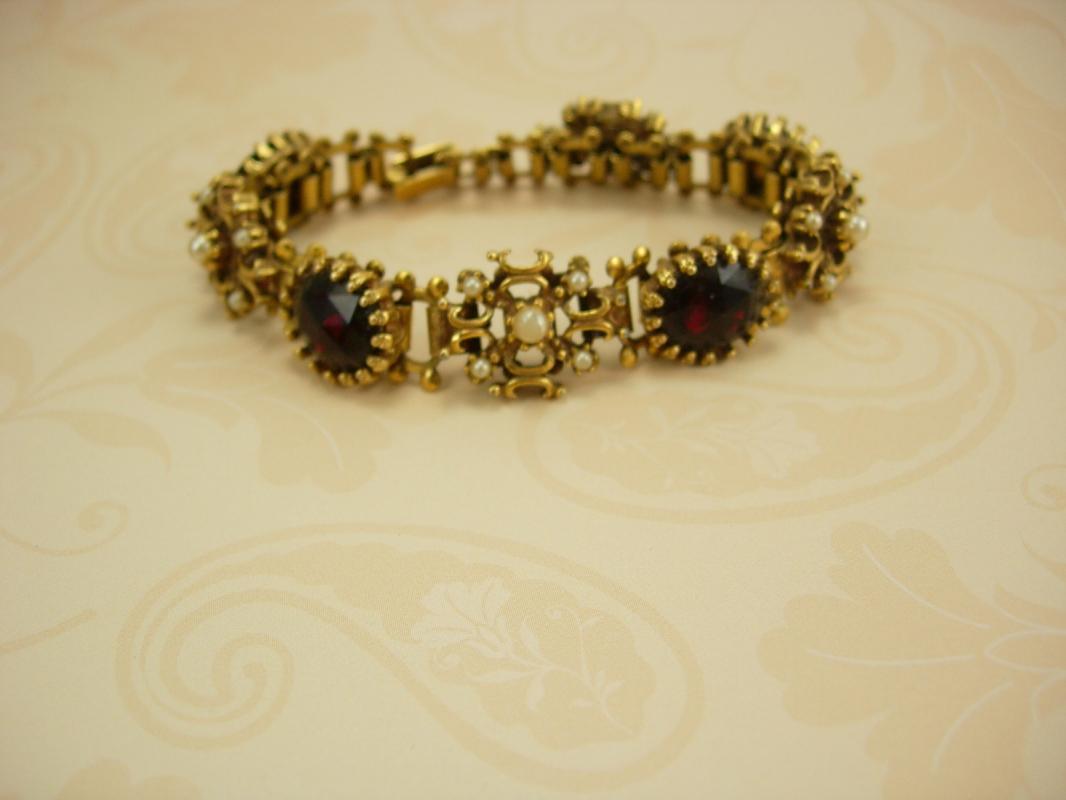 Vintage VIctorian Bookchain RED Bracelet Rhinestone and pearls