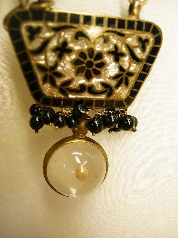Vintage mustard seed victorian necklace black enamel and mother of pearl