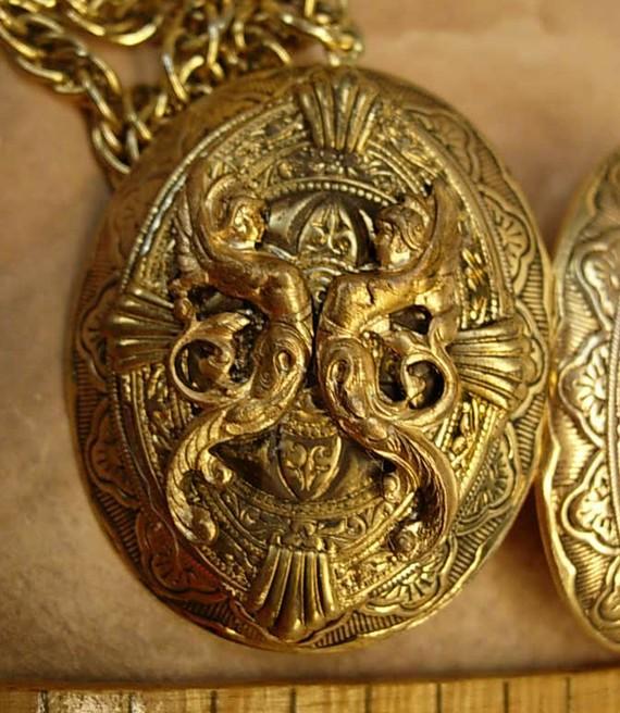 They came from the sea Mermaid Locket necklace with beautiful goddesses