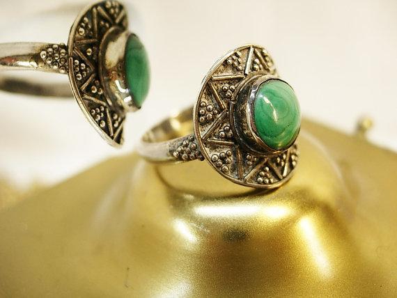 Malachite talisman sterling Ring Vintage star symbols