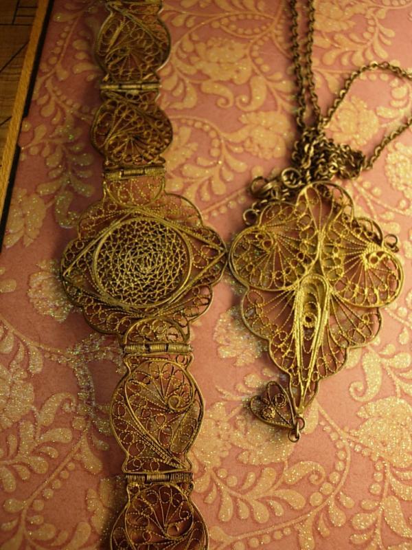 VIntage Enamel INdian bracelet and necklace ornate gilt filigree work
