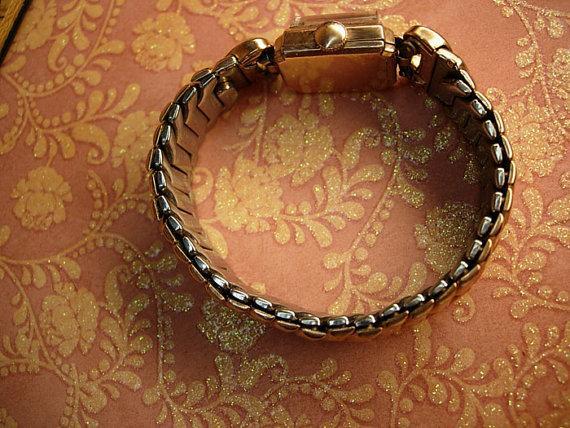 Art deco Rose gold filled wide Wristwatch Lady Elgin... IT works too