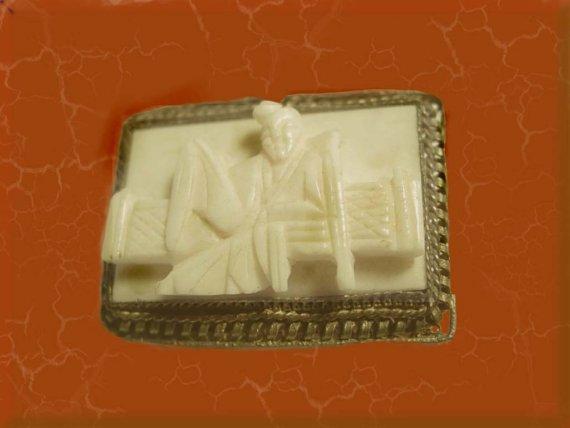 Vintage 1930's carved Ivory figural relief Chinese Man on bench filigree brooch
