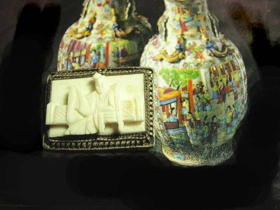 Vintage 1930's carved Ivory figural relief Chinese Man on bench filigree brooch