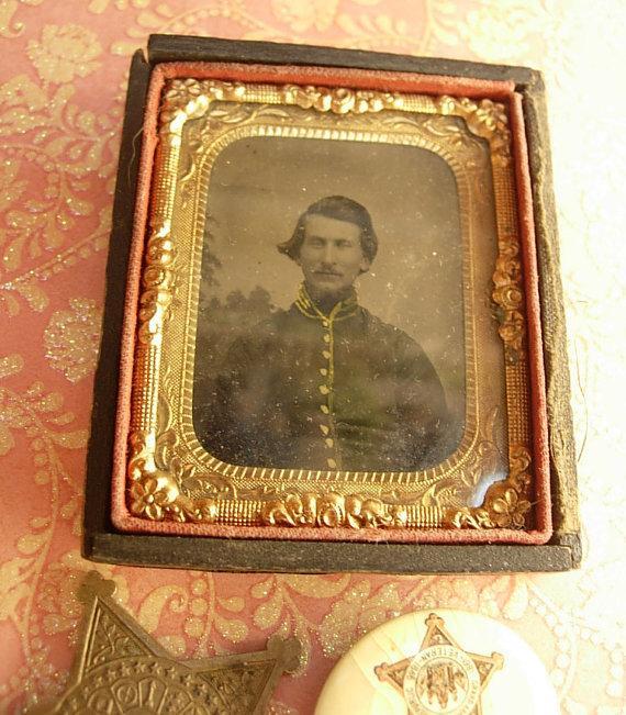 Antique Civil War Tintype and Gar medal plus celluloid pinback