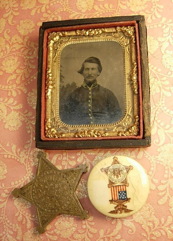 Antique Civil War Tintype and Gar medal plus celluloid pinback