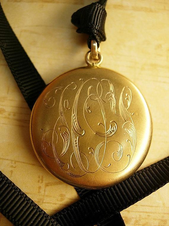 ANtique locket necklace Victorian photo locket with photo Black ribbon necklace
