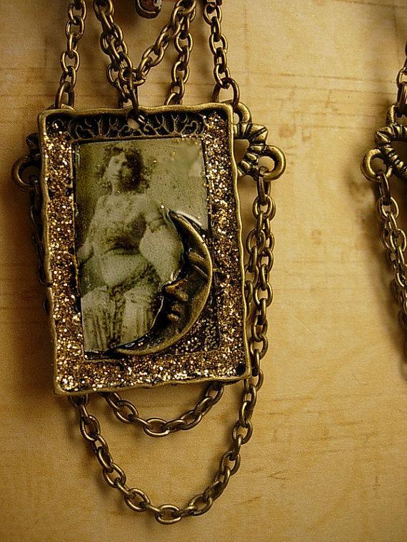 ShoulderDuster Flapper earrings Chandelier exotic portraits