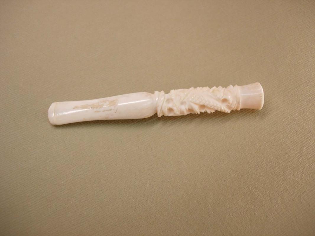 Antique Chinese carved Ivory dragon cigarette holder