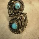 Vintage INdian sterling turquoise ring large setting with ornate etruscan work SIGNED