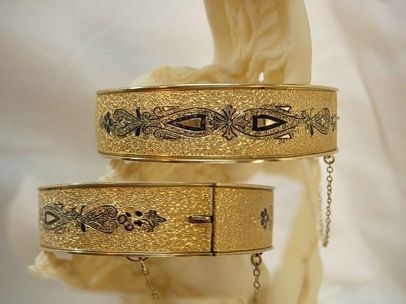 Victorian enamel bracelet taille d' epergne Dunn Brothers wedding bangle