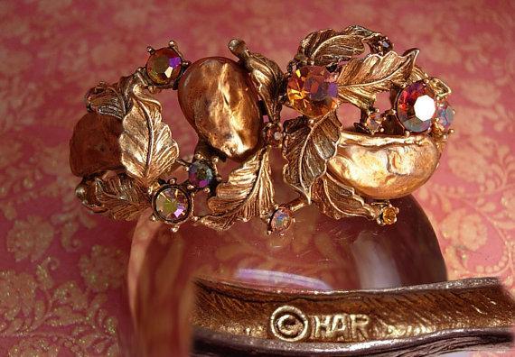 Vintage SIGNED Har Bracelet Big Baroque pearls and rhinestones clamper bangle