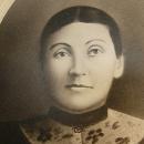 1800's antique photo Young woman with make up and brooch Folk art Flair cabinet card photo