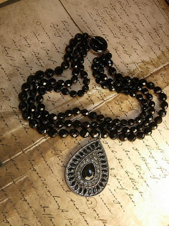 Black glass Vampire Goth necklace huge rhinestone drop 3 strand glass beads