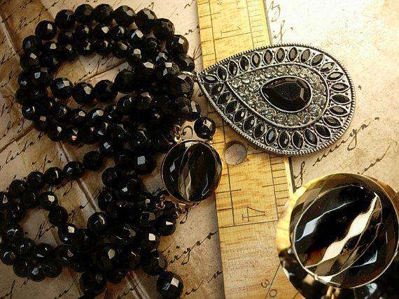 Black glass Vampire Goth necklace huge rhinestone drop 3 strand glass beads