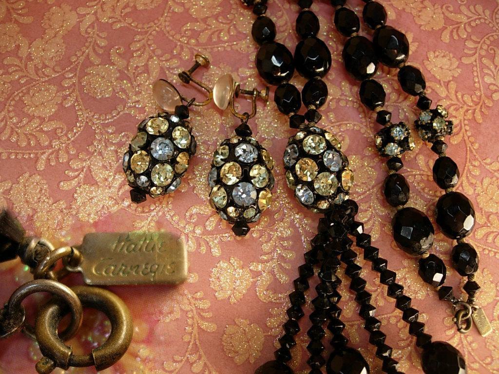 Vintage Hattie Carnegie Necklace earrings rhinestone egg BLack flapper glass beads