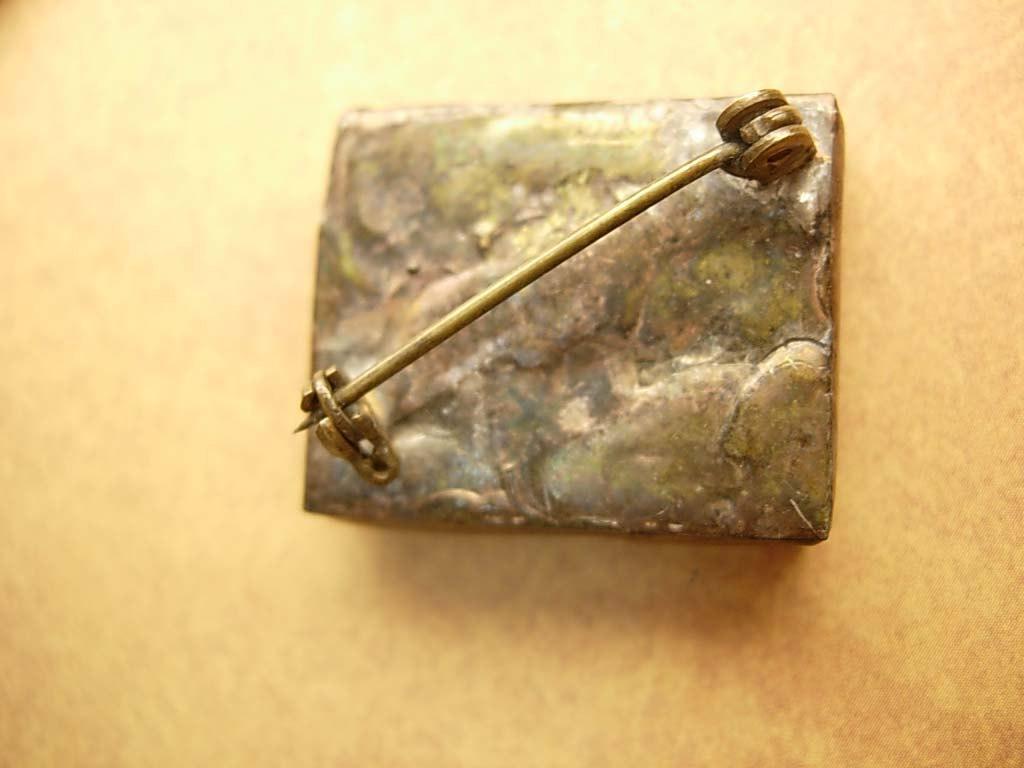 Victorian Memento mori Brooch Mourning flower