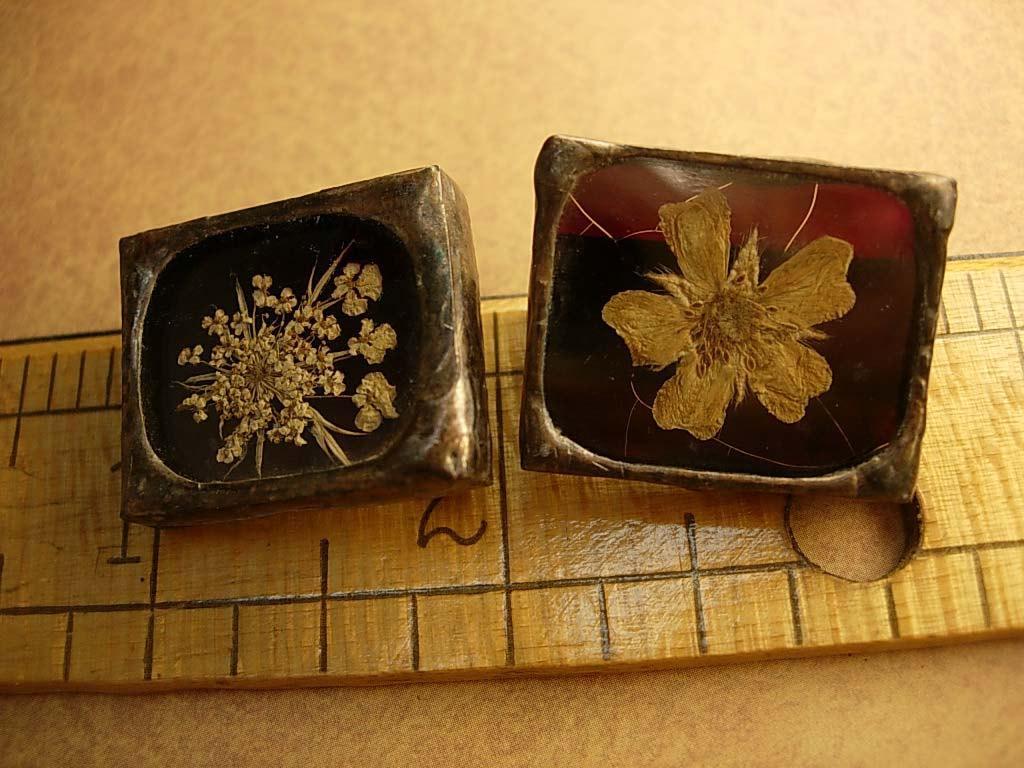 Victorian Memento mori Brooch Mourning flower