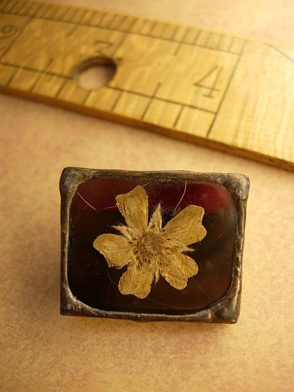 ANtique Mourning brooch Victorian flower token of love