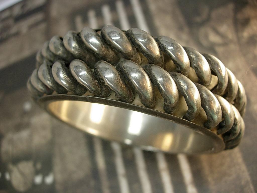 Vintage Industrial BRacelet Mechanical age Bangle steampunk design