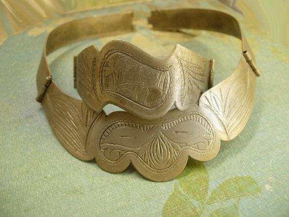 VIntage Indian Princess collar and bracelet set Etched metal necklace