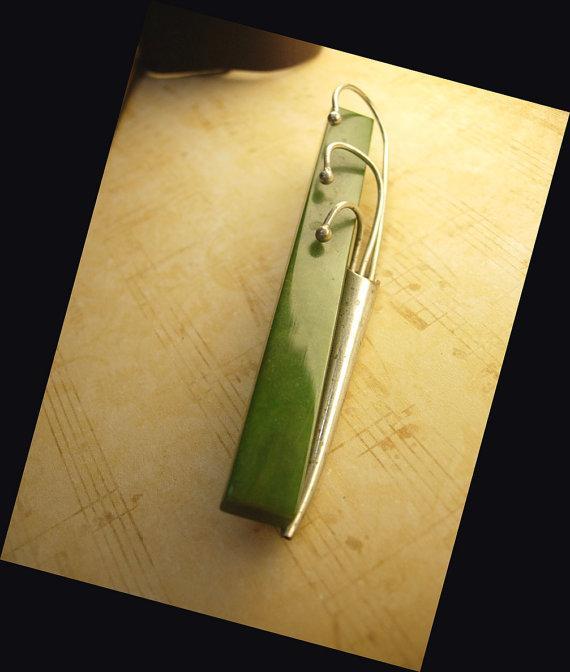 Vintage Bakelite sterling Tussie mussie brooch