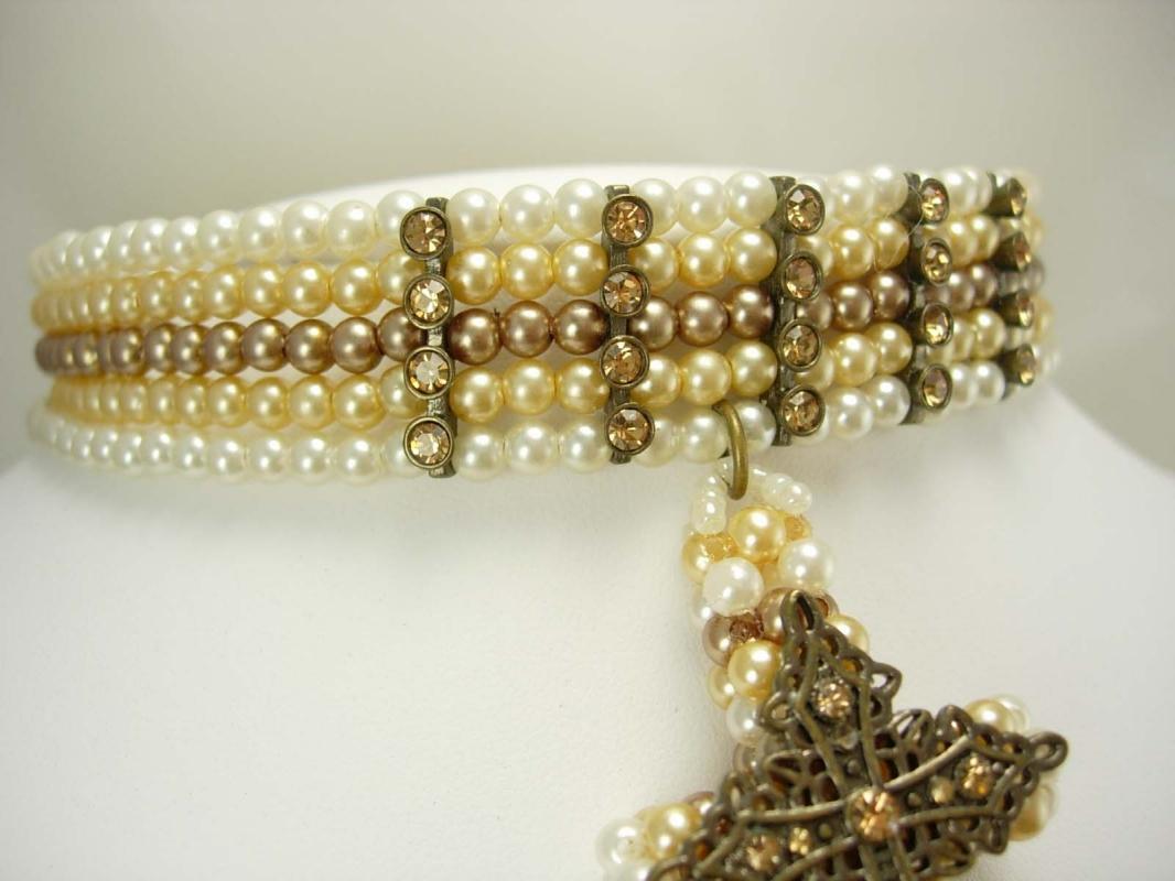 Gothic Pearl Rhinestone rhinestone cross Choker necklace
