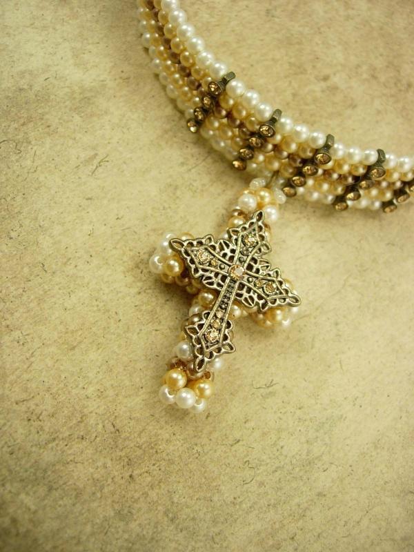 Gothic Pearl Rhinestone rhinestone cross Choker necklace