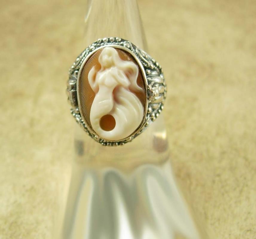 Vintage Sterling Poison RIng Mermaid Cameo Fancy setting hallmarked Mythical Nude Goddess siren