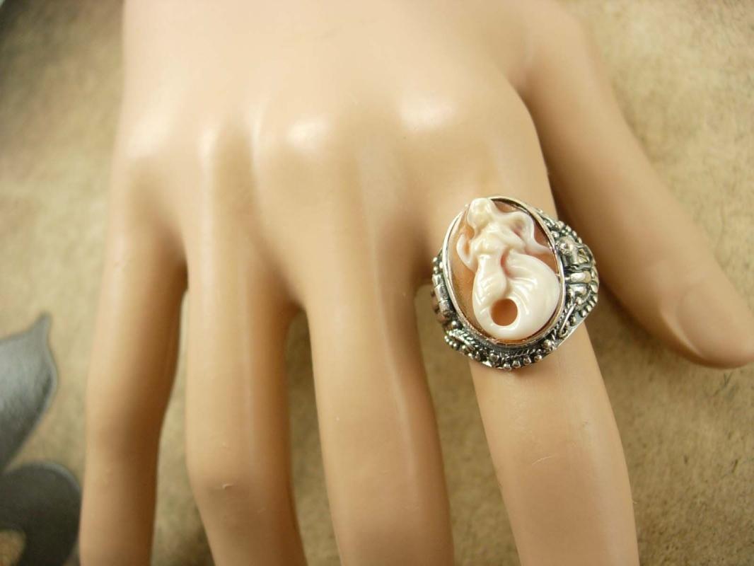 Vintage Sterling Poison RIng Mermaid Cameo Fancy setting hallmarked Mythical Nude Goddess siren
