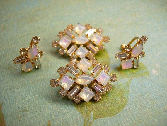 VIntage Moonstone and rhinestone duette brooch and screw on earrings