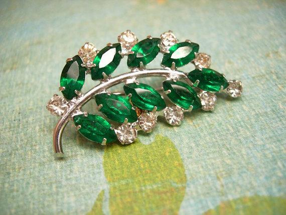 Vintage Open back Navette BRooch green rhinestone spray