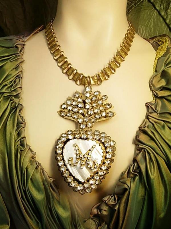 Sacred heart necklace Paste Ex voto Locket rosary bookchain hidden reliquary compartment