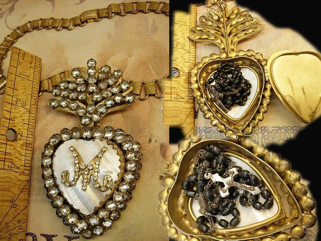 Sacred heart necklace Paste Ex voto Locket rosary bookchain hidden reliquary compartment