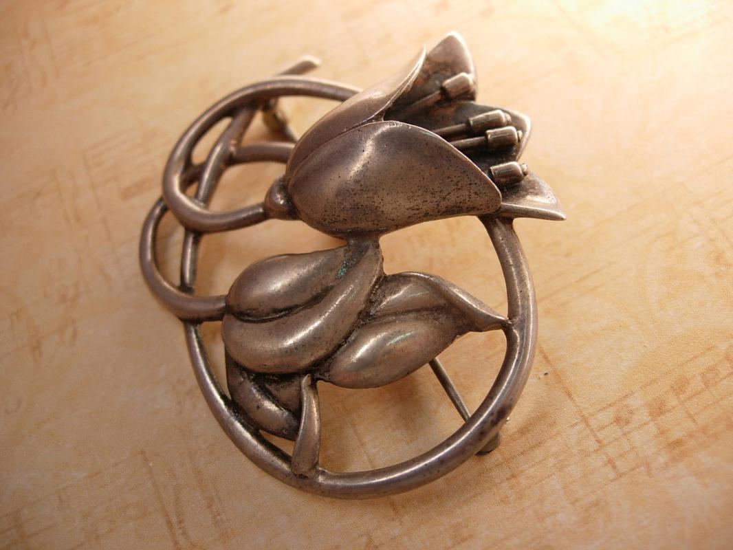 Large Vintage Sterling Funeral Flower Brooch hallmarked