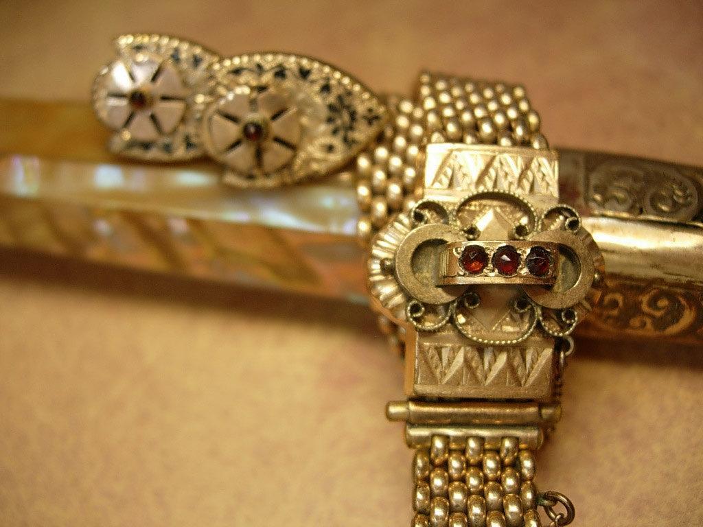 ANtique Victorian 10kt rose gold garnet slide bracelet and screw on garnet Earrings